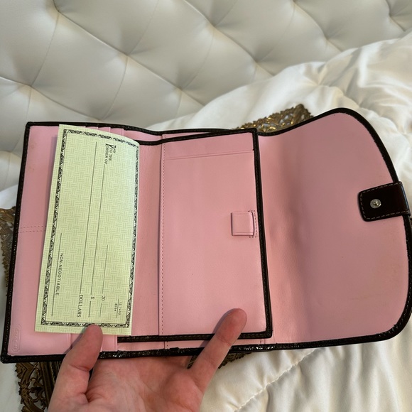 Beautiful Brown Coach Wallet !! - Picture 7 of 8
